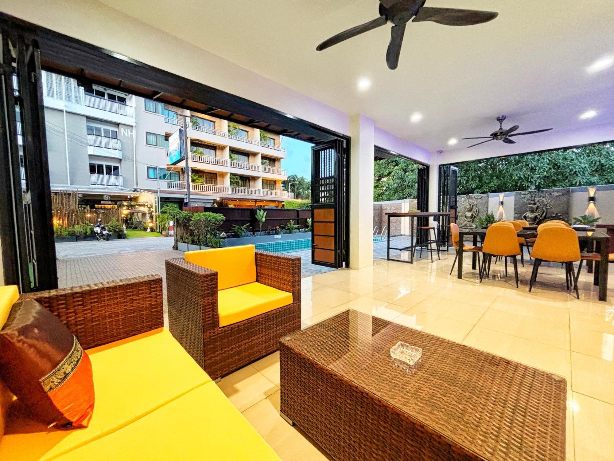 Patong Pool House Aparthotel Buitenkant foto