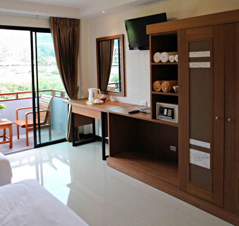Patong Pool House Aparthotel Kamer foto